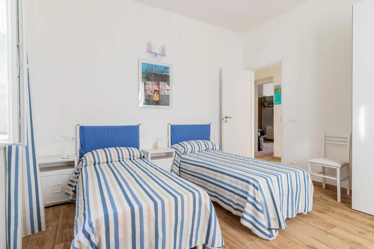 A Casa Di Deborah Apartment Levanto Italy